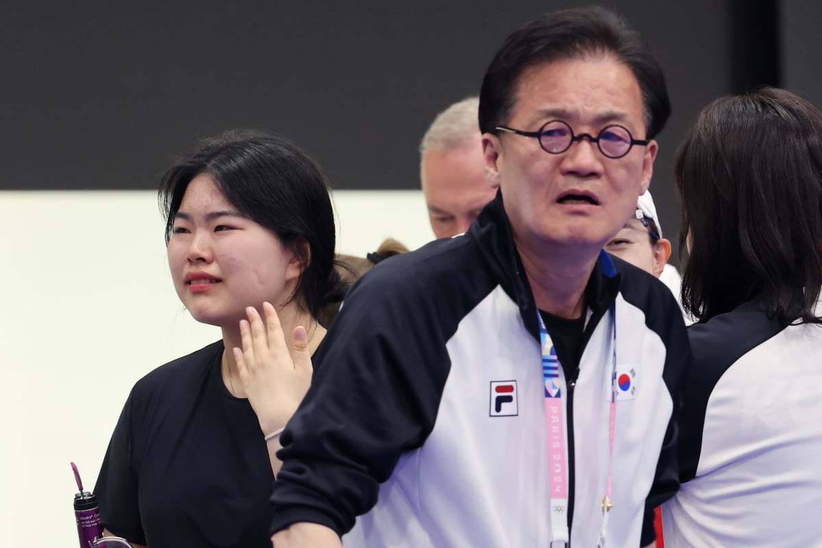 弗里克：我要为费尔明的伤病负责 巴萨的目标是赢得欧冠