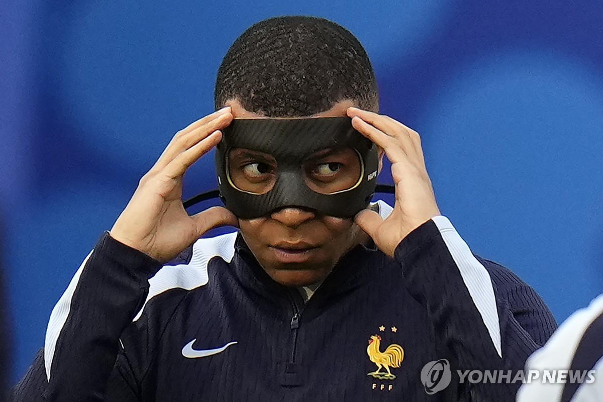 从场均31分到18分，成NBA退步最快超巨！或许全联盟都被你欺骗了
