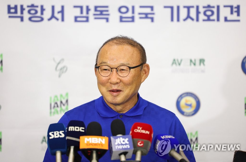 最尴尬是无人问津，前贝蒂斯球员罗德里的社媒无人刷金球梗